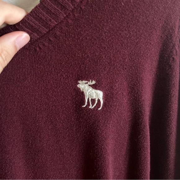 Abercrombie Sweater - Picture 2 of 3